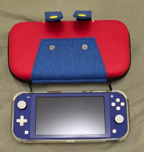 Nintendo switch lite + Case