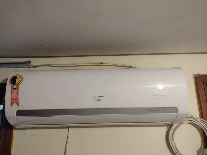 AR condicionado MIDEA