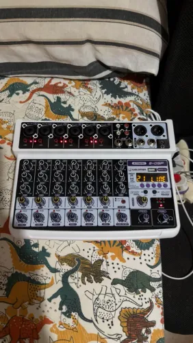 Mesa de Som Waldman ST-8DSP