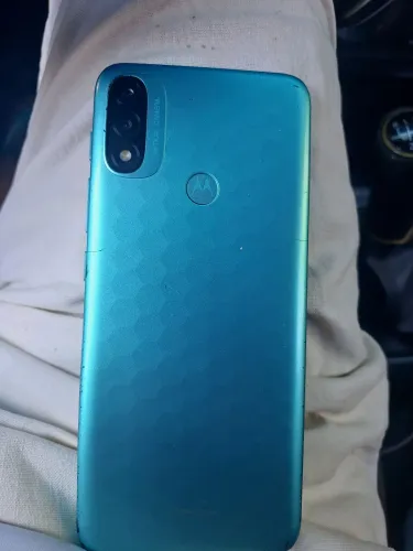 Vendo moto e20 so celular pra levar logo