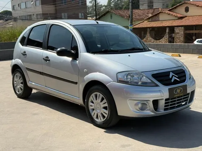 Citroen C3 GLX 1.4/ GLX Sonora 1.4 Flex 8V 5P 2011