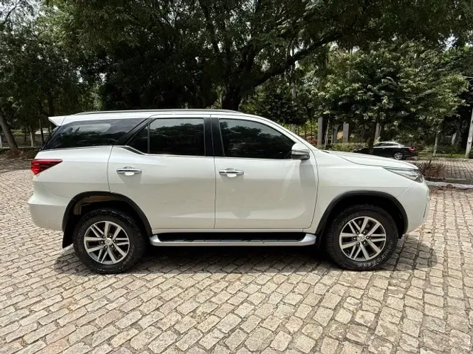 Toyota Hilux SW4 SRX 4X4 4.0 V6 24V Aut. 2016