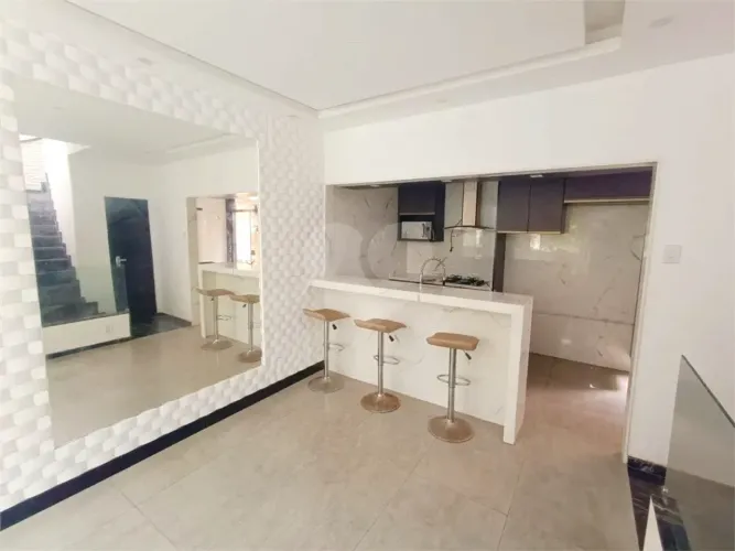 Casa de Vila à venda com 3 quartos, sendo 1 suíte, em Tijuca, Rio de Janeiro - RJ