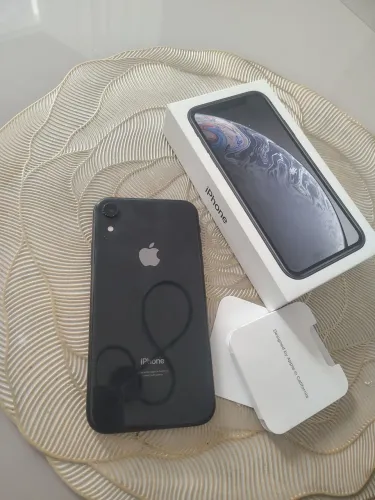 IPHONE XR/ 64 GB