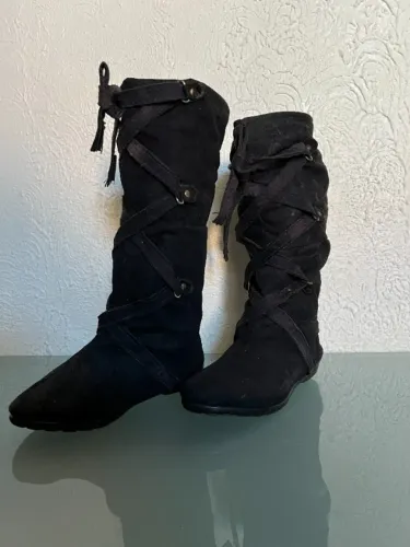 Bota tamanho 28