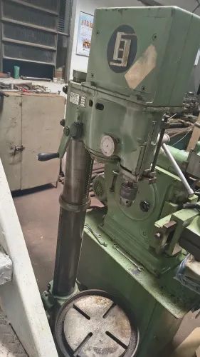 Furadeira de coluna Sanches Blanes FFC-25