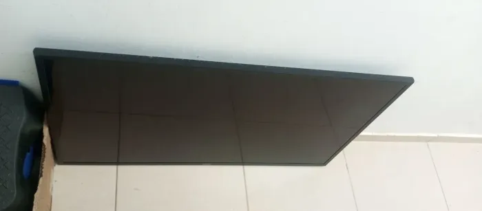 tv Samsung com defeito na tela pra sair hoje!!!! 