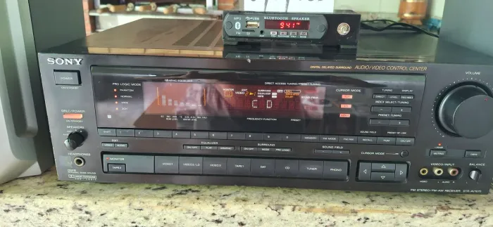 Vendo Receiver Sony STR-AV1070. Para reparo. Leia o anúncio.