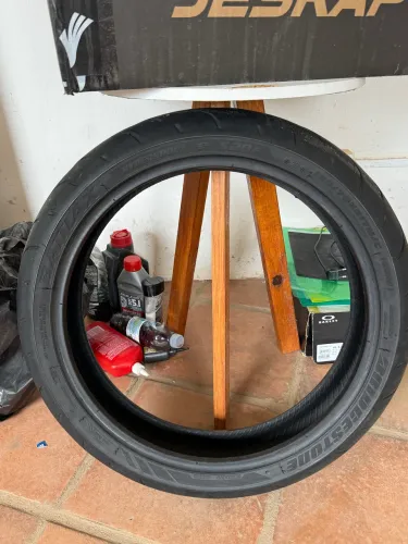 pneu bridgestone 120/70r17 alta cilindrada