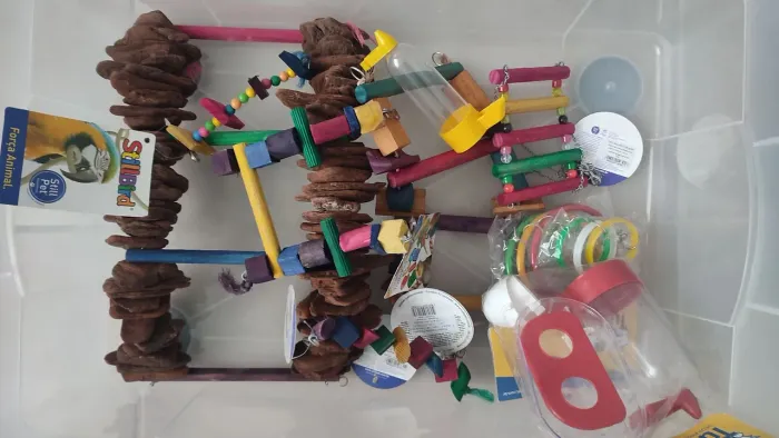 Brinquedos para pássaros