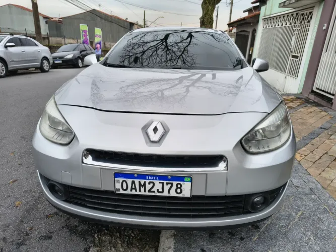 Renault Fluence Sed. Dynamique 2.0 16V Flex Aut. 2013