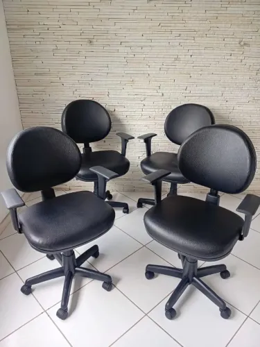 Cadeira de escritório operativa 