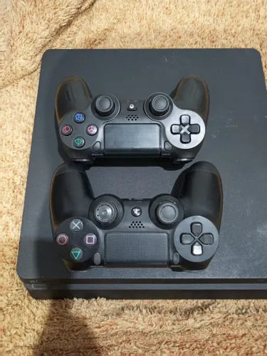 PS4 slim 1 terá estou vendendo aceito propostas