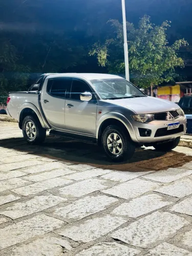 Mitsubishi L200 Triton HPE 3.2 CD TB Int.diesel AUT 2011