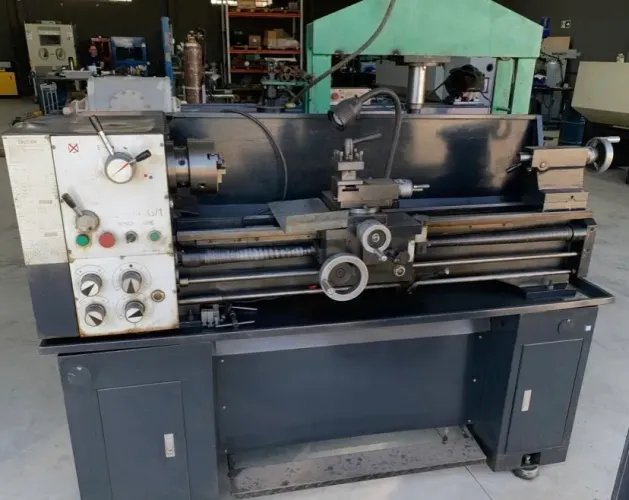 Torno Mecânico CZ1440G/1