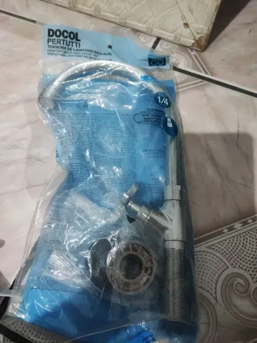 Torneira Docol pia Bica alta