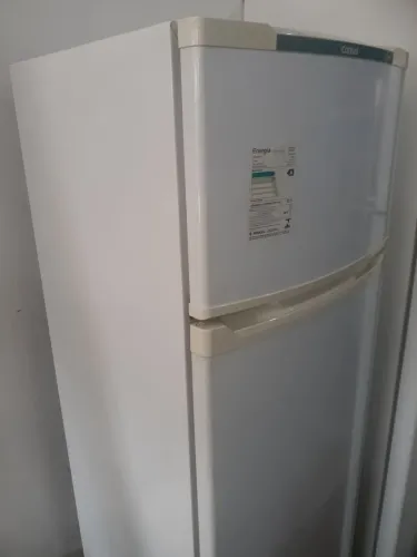 Geladeira Consul CRD37 370 L