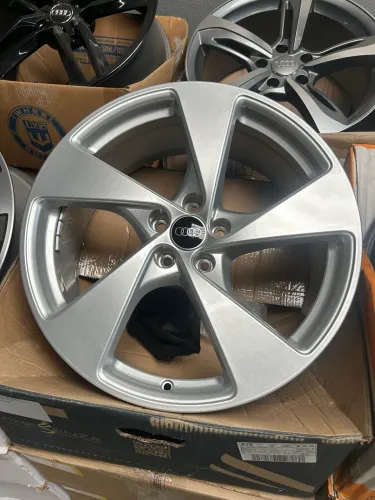 Jogo De Roda Audi Q5 Original Prata 5x112 - 20x8 Offset 39