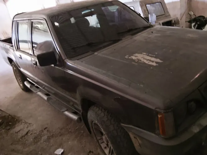 Mitsubishi L200 GL 2.5 4X4 CD Diesel 2000