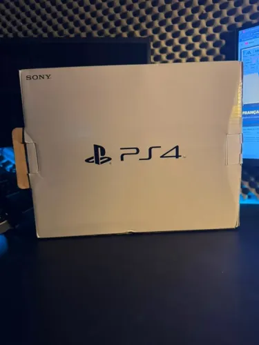 ps4 500gb 2 controles e 1 jogo