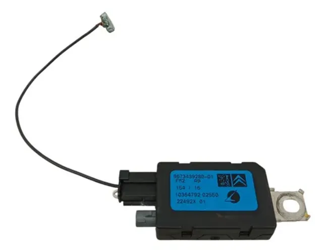 Modulo Amplificador Sinal Antena Peugeot 208 2008 2016 17 18 Preto