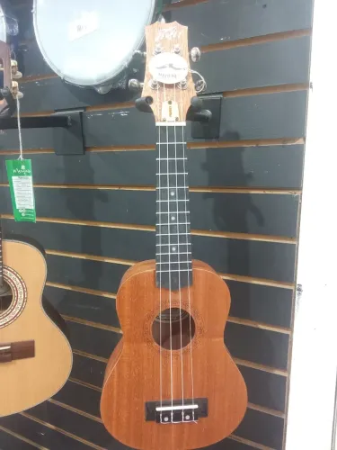 Ukulele soprano profissional