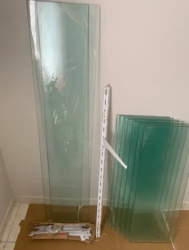 Prateleiras de vidro 7 peças de 85 X 30 e 2 peças de 1.35 X 25