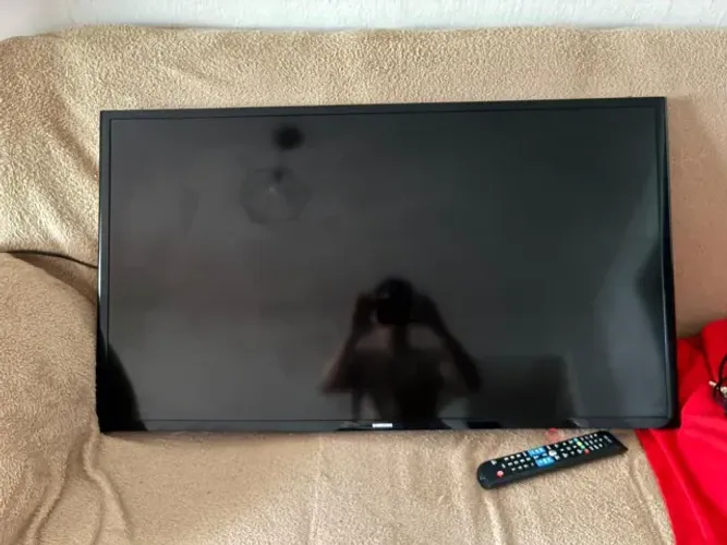 TV Samsung 40' TODA EM ORDEM