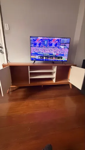 Vendo um Rack para Sala