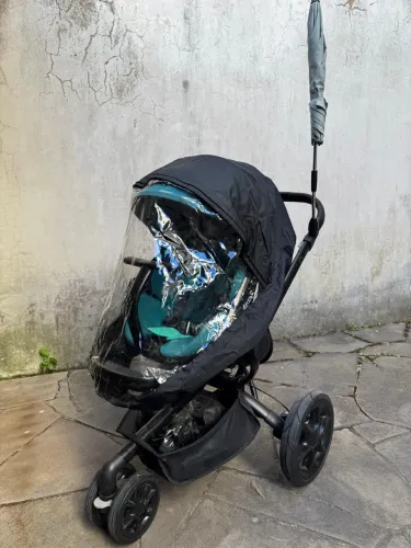 Carrinho de bebê Quinny