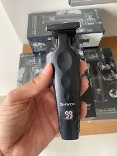 Máquina de acabamento/ na promoção.