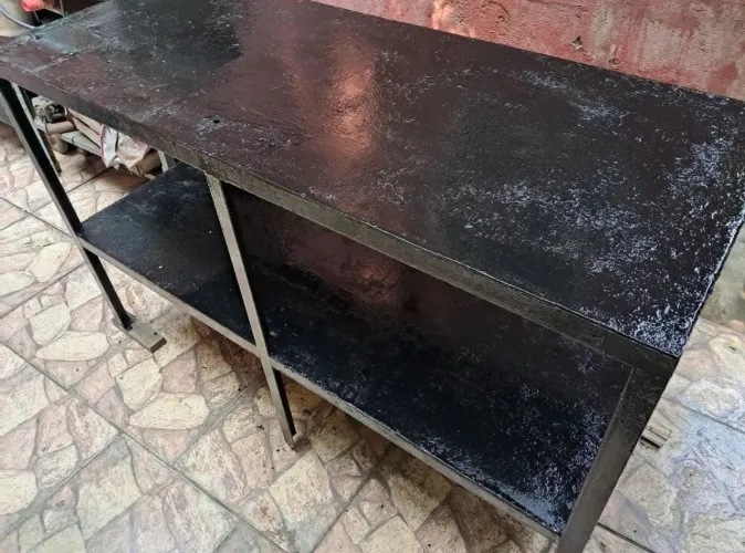 Bancada de ferro para serviços diversos