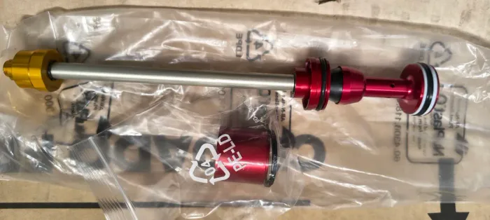 Air shaft cartucho de ar Rock Shox Lyric ultimate debonair+