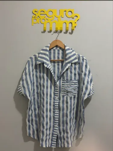 Linda camisa execelente estado g1 SHEIN 