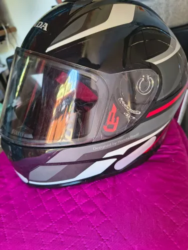 Capacete Honda