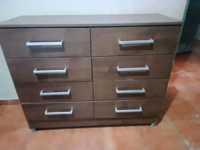 Cômoda 8 gavetas