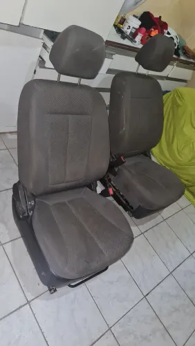 Banco dianteiro santa fé dar e vários carros só adaptar
