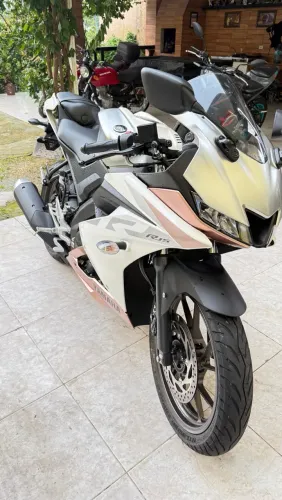 Yzf r15