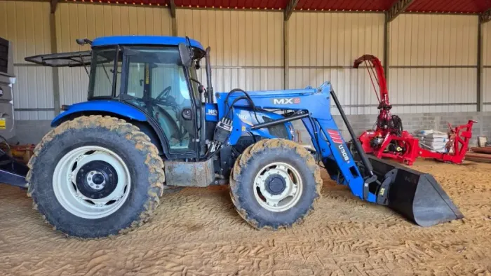 TRATOR NEW HOLLAND TL5 100 2024 COM KIT FRONTAL CAçAMBA