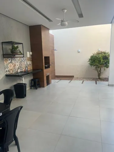 Casa em Lote 270 m²/Prolongamento Todos Os Santos !!