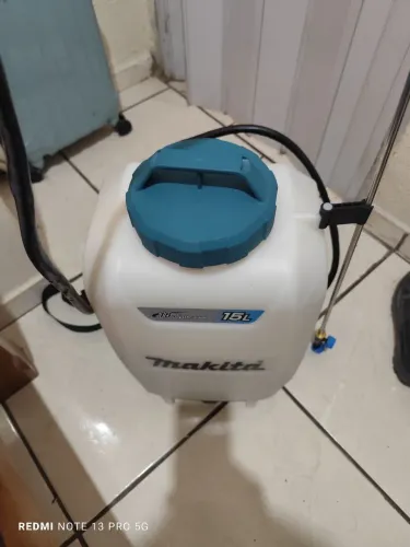 Pulverizador Costal Makita 15L 18V DUS158Z - Novo