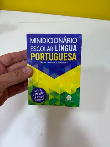 Mini dicionário escolar português