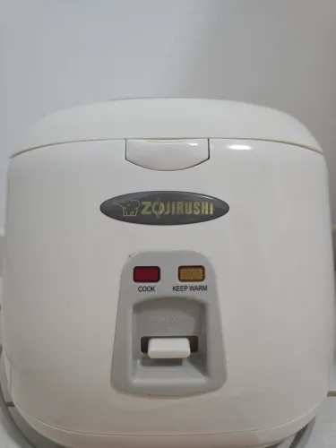 Panela Elétrica de Arroz e Aquecedor Zojirush