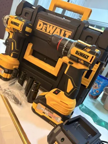 Kit Chave de impacto e Parafusadeira Dewalt