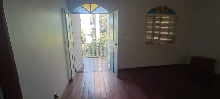 Casa com 5 Quartos qd. 09 Sobradinho | 350m² de Lote | Suíte Master com Closet e Varanda