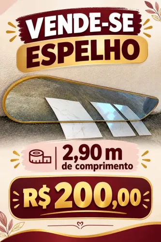 Espelho com moldura dourada