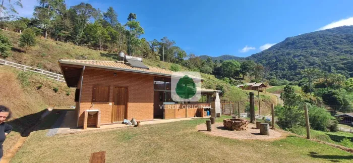 Chácara com 2 dormitórios à venda, 12700 m² por R$ 830.000,00 - Paiol - Sapucaí-Mirim/MG