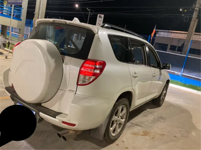 Toyota RAV4 2.4 4X4 16V 170cv Aut. 2011