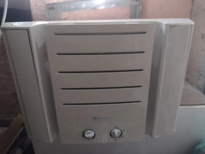 Ar condicionado janela Springer 7500 btu