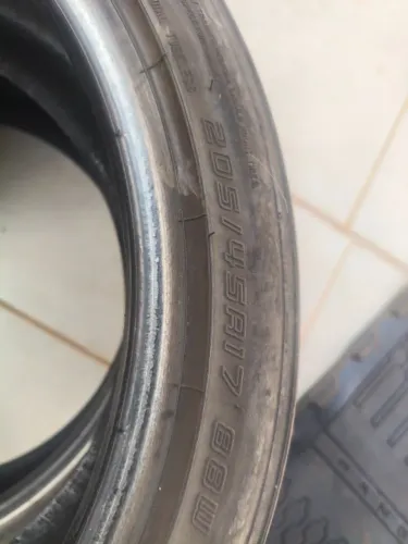 PAR DE PNEUS DUNLOP DIREZZA DZ102 - 205/45 R17 - USADOS